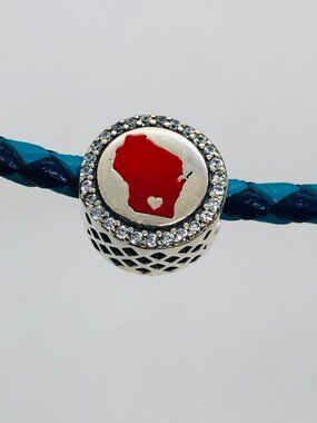 ✨✨Pandora Wisconsin Heart Charm Bead Charm